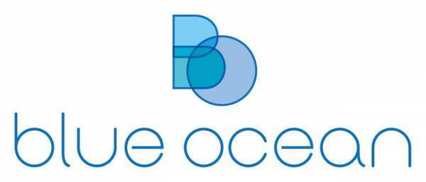 銀座の街がクリスマスイルミネーションで彩られる。銀座三越の「銀座シャンデリア」も点灯