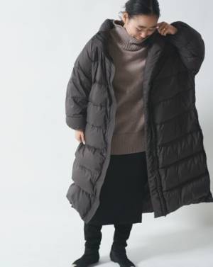 軽くて暖かくてリバーシブル! emmi×金子綾×NANGAのトリプルコラボによるダウンコート発売