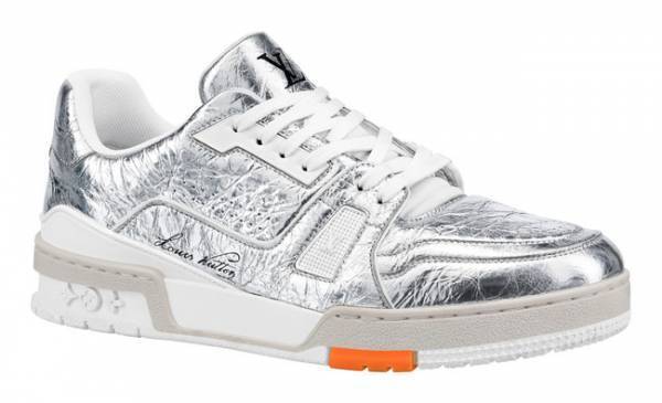 今回新たに登場するスニーカーは4モデル!  ルイ・ヴィトンのメンズ・シューズ「LVトレイナー・ライン スニーカー」