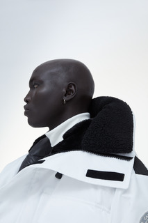 カナダグース と junn.jがコラボ! 新色ホワイトが登場