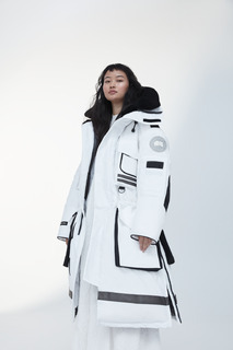 カナダグース と junn.jがコラボ! 新色ホワイトが登場