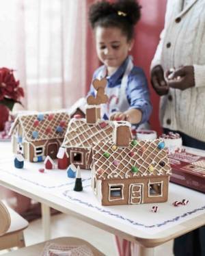 スウェーデンの伝統的なクリスマスを楽しもう! 今年もイケアに本物のモミの木がやってくる