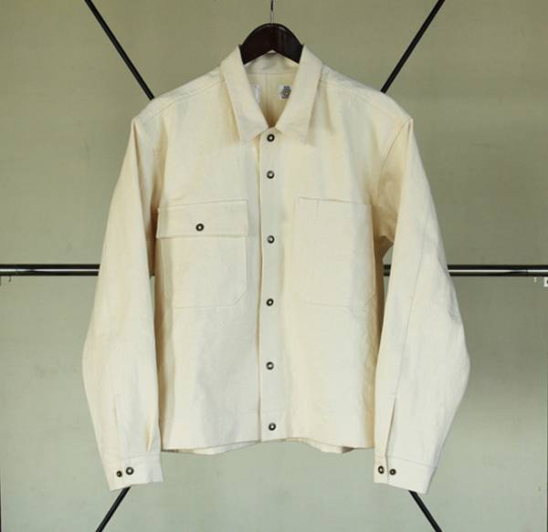 老舗帆布工場が帆布職人に向けて作ったプロ仕様の逸品。「クラフトマンワークシャツ」が発売