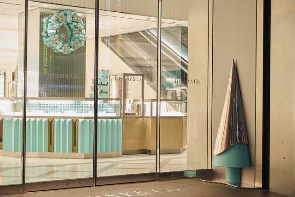 現代的でラグジュアリーなティファニースタイルのホリデーを体現。「Tiffany Holiday Favorites」全国でスタート