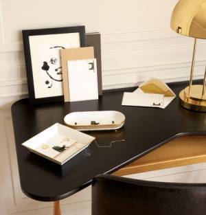 ステーショナリーからベビー用品まで幅広い用途に。カルティエのホリデーシーズンに向けた新オブジェ コレクション