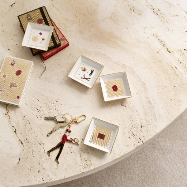 ステーショナリーからベビー用品まで幅広い用途に。カルティエのホリデーシーズンに向けた新オブジェ コレクション