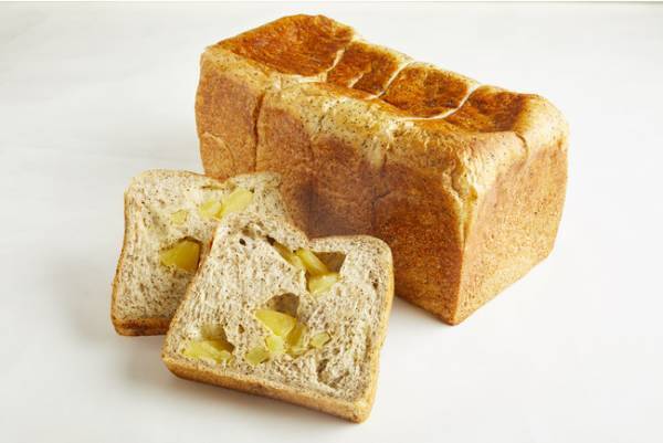 なんばCITYの高級食パン専門店「明日が楽しみすぎて」にアールグレイとリンゴを組み合わせた食パンが登場