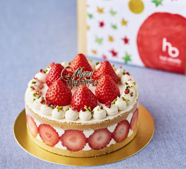 ヴィーガン・スイーツ専門店から100%植物性食材のみを使用した2種のクリスマス・ケーキを発売