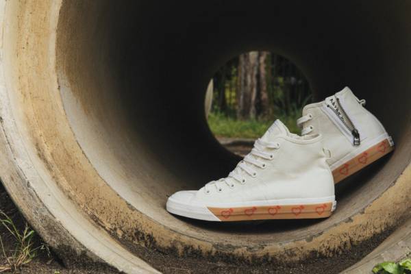 アディダス オリジナルス×NIGO® ヒューマンメイド、第二弾! フットウェアに加えアパレルアイテムも展開