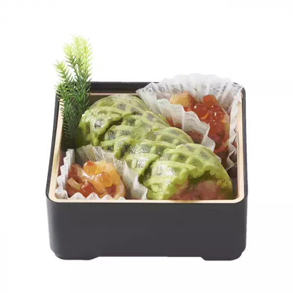 ルタオ自慢のスイーツとデリカをお重に詰め込んだプレミアムなオリジナルおせちが登場