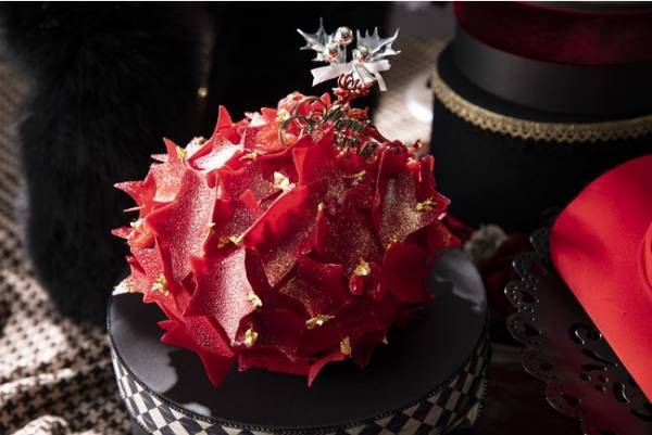 有名ホテルや実力派パティシエたちが贈る、バリーカレボー社のチョコレートを使用したクリスマスケーキ11選