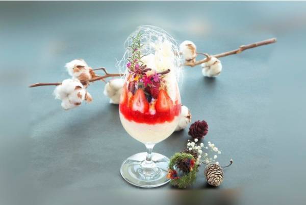 クリスマスはお酒を片手に作品鑑賞! アートアクアリウム美術館がクリスマスシーズン限定イベントを開催