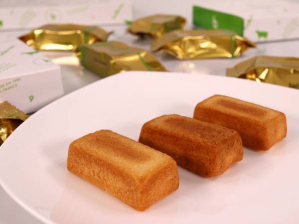 パティシエの熱い想いを形に。ベイユヴェールから華麗な「マカロン・オ・フルール」が完成