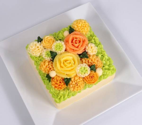 パティシエの熱い想いを形に。ベイユヴェールから華麗な「マカロン・オ・フルール」が完成