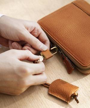 「相棒」となるような 革の手帳を。ほぼ日と土屋鞄製造所が初のコラボ!