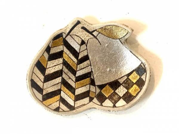 お正月アイテムをそろえて新年を。伊勢丹新宿店で約50名の作家の豆皿を集めた「豆皿展」開催