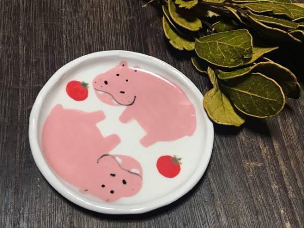 お正月アイテムをそろえて新年を。伊勢丹新宿店で約50名の作家の豆皿を集めた「豆皿展」開催