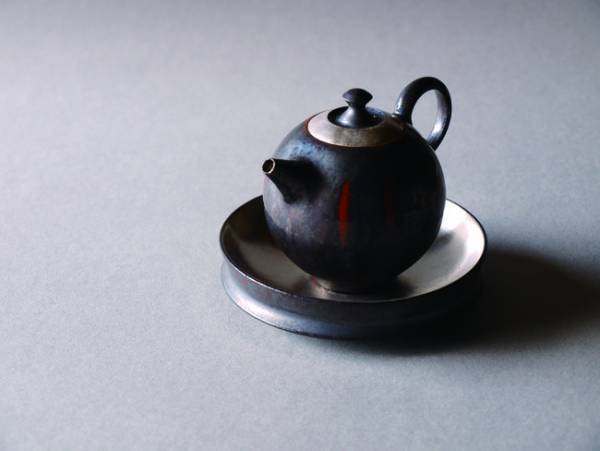 若手陶芸家やストリートアーティスト13名の陶芸作品が買える展覧会「渋谷パルコ陶器売り場」を開催