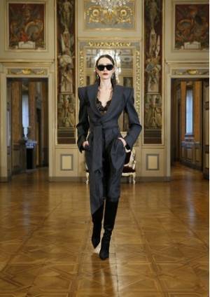 豪華絢爛なルックの数々。ドルチェ＆ガッバーナが高級仕立服のコレクションを発表