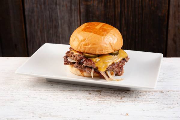 ウマミバーガーの冬メニューがスタート! 青山店&みなとみらい店限定のハンバーガーも登場