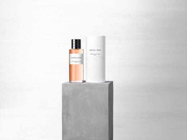 自宅にいながらパリのブティックを訪れたかの様な体験。メゾン クリスチャン ディオールのバーチャル ブティックがオープン