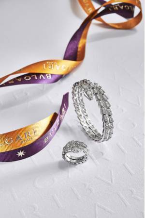 ブルガリを代表するアイコン「蛇」を再解釈したコレクション『セルペンティ ヴァイパー』が誕生