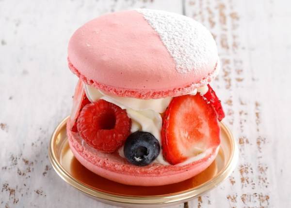 サミット晩餐会で称賛を浴びたグランパティシエ 赤崎哲朗が贈る至高のアフタヌーンティー