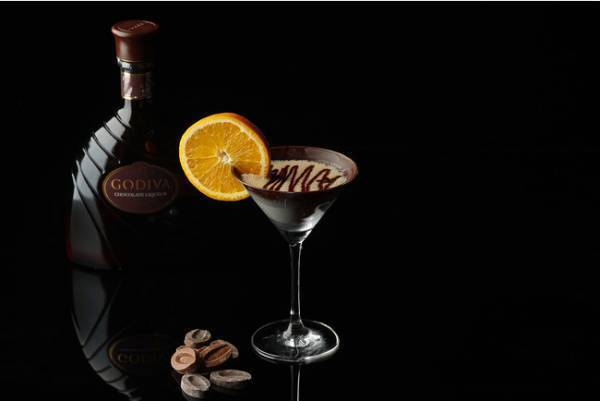 スイーツとカクテルで愉しむ大人のバレンタイン。ホテル雅叙園東京のバレンタインアフタヌーンティー