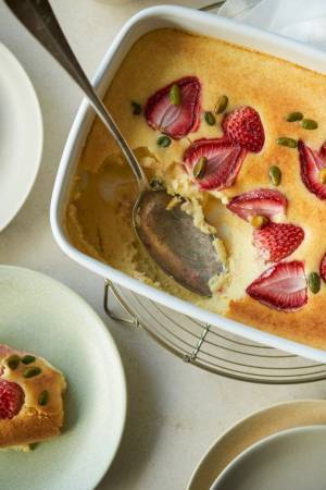 Mr. CHEESECAKEから季節のチーズケーキレシピが到着! 苺とピスタチオのクリスマスケーキを作ろう