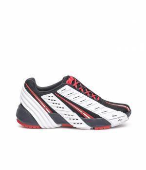 ディーゼルの最新デザインスニーカー「プロトタイプ」発売。ディーゼル初の限定版NFTも登場