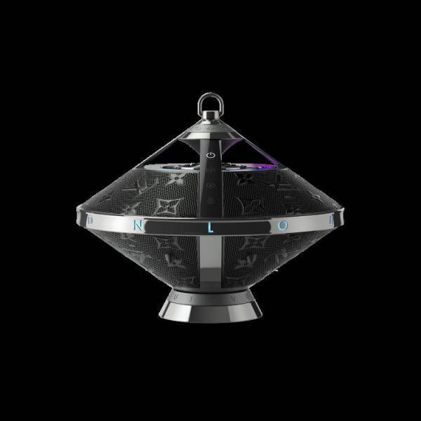 ブラックカラーにポイントが光る、ルイ・ヴィトンの冬に最適な新作アイテム