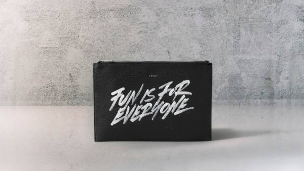 フルラがカリグラフィーアーティスト RYO KOIZUMIとコラボ。伊勢丹新宿店メンズ館でパーソナライズイベントを開催