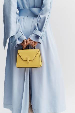 ミラノ発のレザーグッズ ブランド ヴァレクストラが伊勢丹新宿店でポップアップを開催