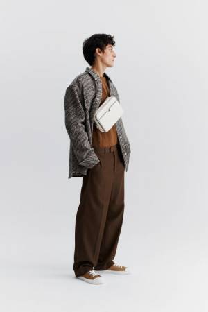 ミラノ発のレザーグッズ ブランド ヴァレクストラが伊勢丹新宿店でポップアップを開催