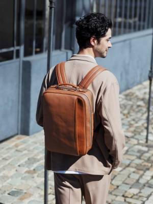 土屋鞄に革のスーツケースが初登場。旅行用製品を扱う「トラベル」シリーズ販売開始