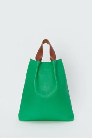 エンダースキーマの2021年冬春コレクション、新しいシーズンタームで展開される多様なシューズやバッグ