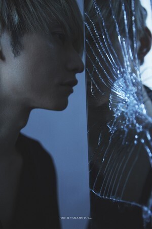 Ground Yが2021春夏シーズンの新作コレクションを1月27日より展開。キービジュアルモデルには伊藤 万理華を起用