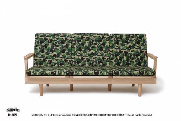 ベイプが「BAPE HOME」をスタート! APE HEADのテーブルやABCカモを施したソファなどがラインアップ