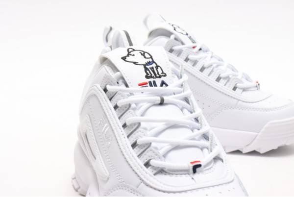 アトモスと渋谷区公認スーベニア事業「SHIBUKUROプロジェクト」とのコラボ第4弾は『FILA』のスニーカー