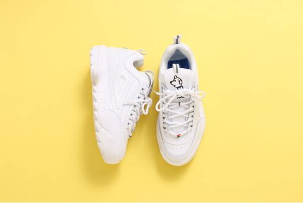 アトモスと渋谷区公認スーベニア事業「SHIBUKUROプロジェクト」とのコラボ第4弾は『FILA』のスニーカー