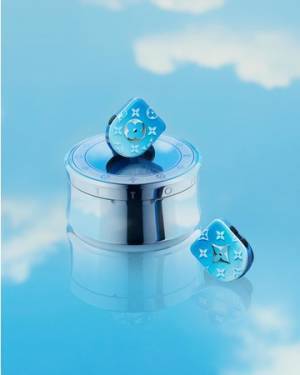 ヴァージル·アブローがデザインを手掛ける「ルイ·ヴィトン ホライゾン イヤホン」コレクションに新色が登場