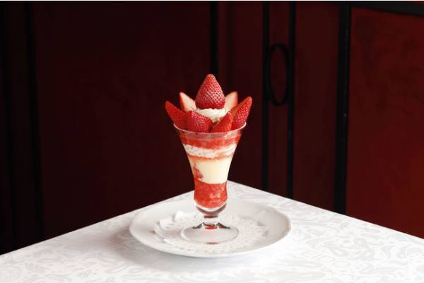 あなたの「推し苺」は? 資生堂パーラー 銀座本店で各日12種類の苺を使った『スペシャルストロベリーデー2021』開催