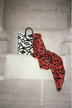 ルイ·ヴィトンがウルス・フィッシャーとコラボ! フィッシャーが再解釈したシグネャーモノグラムを配したアイテムを展開