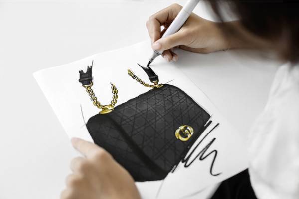 ディオールの美学を独創的に表現した新しいアイコンバッグ「Dior Caro（ディオール カロ）」発売