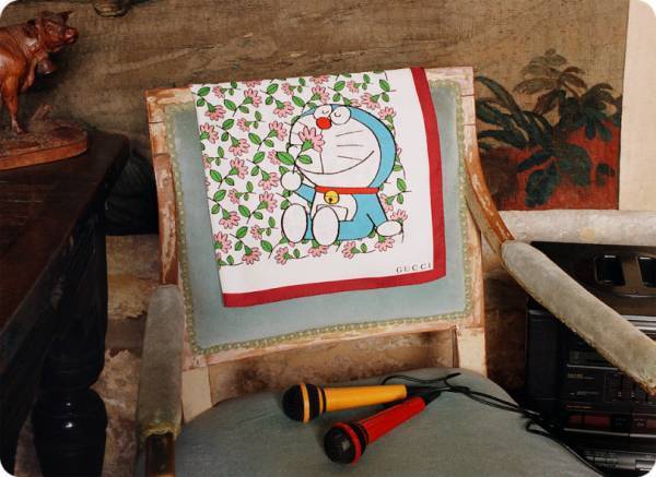 グッチがドラえもんとのコラボコレクションを発売、ドラえもん入りGGパターンのアイテム他