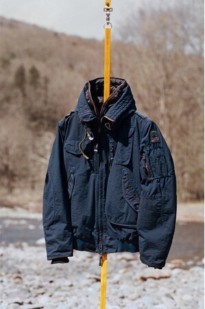 レスキュー隊の過酷な任務に耐えうる素材と縫製。本格アウトドアブランド「パラジャンパーズ」が伊勢丹メンズ館に登場