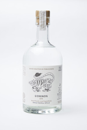 メゾン カカオがDEAN & DELUCAのために作った、ホワイトチョコとジンをかけ合わせたアロマ生チョコレート