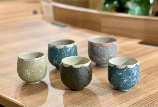 日常で目にするアイテムを陶器に変換。新宿伊勢丹で陶芸家・矢尾板克則をクローズアップした「NOT NOTE MART by Katsunori Yaoita」を開催