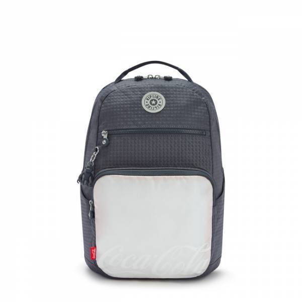 100％再生ペットボトルを使用。キプリングからコカ・コーラとコラボしたバッグコレクションを発売