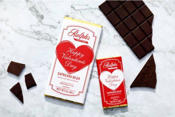 フォークをいれると中から溶け出すチョコレート。ラルフズ コーヒーから期間限定メニューが登場